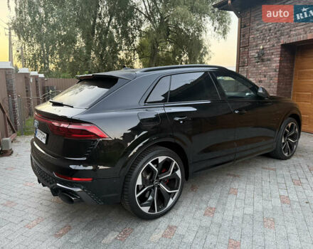 Чорний Ауді RS Q8, об'ємом двигуна 4 л та пробігом 17 тис. км за 103500 $, фото 7 на Automoto.ua