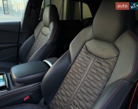 Чорний Ауді RS Q8, об'ємом двигуна 4 л та пробігом 13 тис. км за 139333 $, фото 22 на Automoto.ua