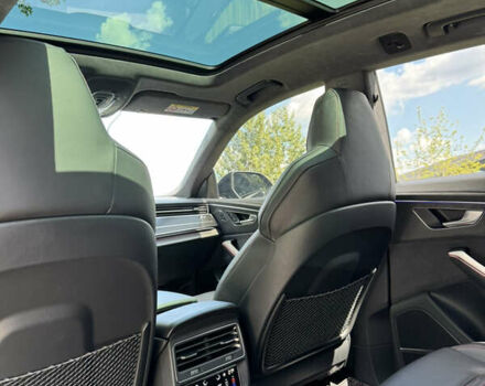 Чорний Ауді RS Q8, об'ємом двигуна 4 л та пробігом 24 тис. км за 127000 $, фото 42 на Automoto.ua