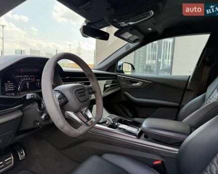 Чорний Ауді RS Q8, об'ємом двигуна 4 л та пробігом 16 тис. км за 139333 $, фото 28 на Automoto.ua