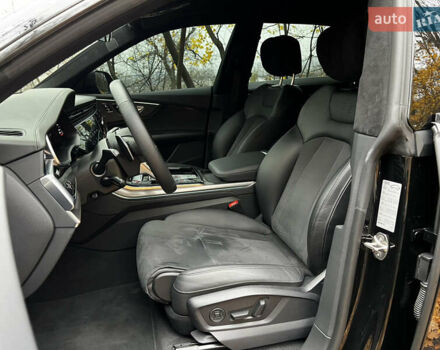 Черный Ауди RS Q8, объемом двигателя 4 л и пробегом 19 тыс. км за 108500 $, фото 9 на Automoto.ua