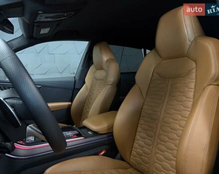 Чорний Ауді RS Q8, об'ємом двигуна 4 л та пробігом 9 тис. км за 153500 $, фото 46 на Automoto.ua