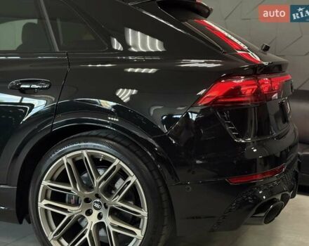 Чорний Ауді RS Q8, об'ємом двигуна 4 л та пробігом 9 тис. км за 153500 $, фото 28 на Automoto.ua