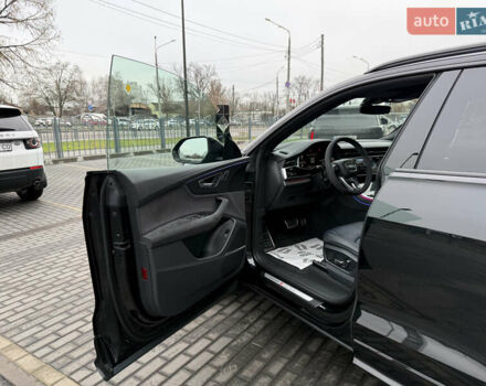 Чорний Ауді RS Q8, об'ємом двигуна 4 л та пробігом 52 тис. км за 145000 $, фото 9 на Automoto.ua