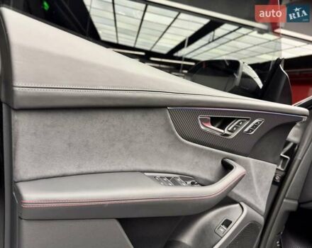 Чорний Ауді RS Q8, об'ємом двигуна 4 л та пробігом 10 тис. км за 141800 $, фото 31 на Automoto.ua