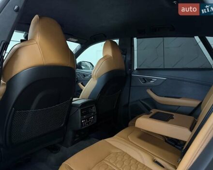 Чорний Ауді RS Q8, об'ємом двигуна 4 л та пробігом 9 тис. км за 153500 $, фото 57 на Automoto.ua