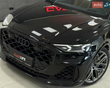 Чорний Ауді RS Q8, об'ємом двигуна 4 л та пробігом 9 тис. км за 153500 $, фото 6 на Automoto.ua