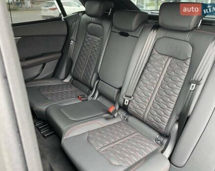 Чорний Ауді RS Q8, об'ємом двигуна 4 л та пробігом 1 тис. км за 159298 $, фото 26 на Automoto.ua