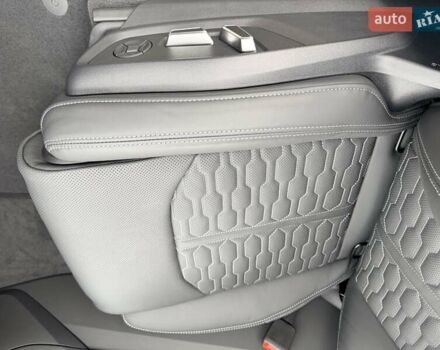 Ауди RS Q8 2025 в Киеве на Automoto.ua Черный Ауди RS Q8, объемом двигателя 4 л и пробегом 1 тыс. км за 142999 $, фото 17 на Automoto.ua