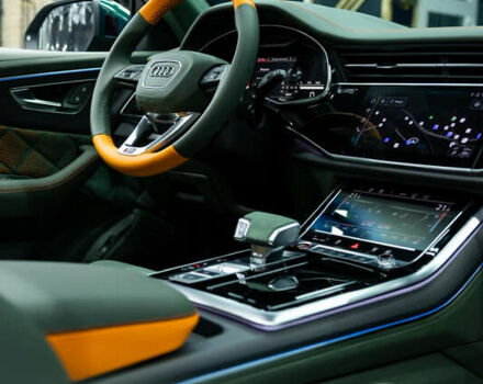 Черный Ауди RS Q8, объемом двигателя 4 л и пробегом 19 тыс. км за 200000 $, фото 23 на Automoto.ua