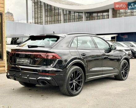Ауди RS Q8 2025 в Киеве на Automoto.ua Черный Ауди RS Q8, объемом двигателя 4 л и пробегом 1 тыс. км за 142999 $, фото 6 на Automoto.ua