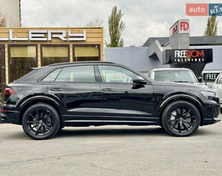 Ауди RS Q8 2025 в Киеве на Automoto.ua Черный Ауди RS Q8, объемом двигателя 4 л и пробегом 1 тыс. км за 142999 $, фото 5 на Automoto.ua