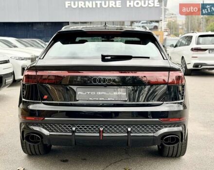 Ауди RS Q8 2025 в Киеве на Automoto.ua Черный Ауди RS Q8, объемом двигателя 4 л и пробегом 1 тыс. км за 142999 $, фото 1 на Automoto.ua