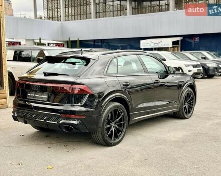 Ауди RS Q8 2025 в Киеве на Automoto.ua Черный Ауди RS Q8, объемом двигателя 4 л и пробегом 1 тыс. км за 142999 $, фото 3 на Automoto.ua