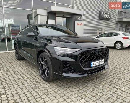 Чорний Ауді RS Q8, об'ємом двигуна 4 л та пробігом 1 тис. км за 159298 $, фото 2 на Automoto.ua
