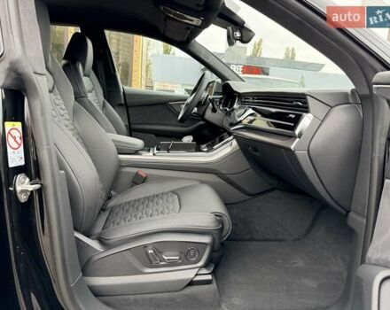 Ауди RS Q8 2025 в Киеве на Automoto.ua Черный Ауди RS Q8, объемом двигателя 4 л и пробегом 1 тыс. км за 142999 $, фото 16 на Automoto.ua