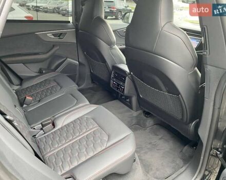 Чорний Ауді RS Q8, об'ємом двигуна 4 л та пробігом 1 тис. км за 159298 $, фото 30 на Automoto.ua