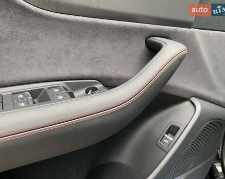 Чорний Ауді RS Q8, об'ємом двигуна 4 л та пробігом 1 тис. км за 159298 $, фото 16 на Automoto.ua