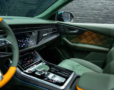 Черный Ауди RS Q8, объемом двигателя 4 л и пробегом 19 тыс. км за 200000 $, фото 29 на Automoto.ua