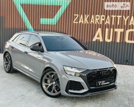 Чорний Ауді RS Q8, об'ємом двигуна 4 л та пробігом 50 тис. км за 180000 $, фото 1 на Automoto.ua