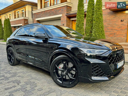 Ауди RS Q8 2025 в Днепре (Днепропетровске) на Automoto.ua Черный Ауди RS Q8, объемом двигателя 4 л и пробегом 3 тыс. км за 139500 $, фото 1 на Automoto.ua