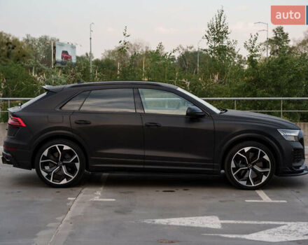 Червоний Ауді RS Q8, об'ємом двигуна 4 л та пробігом 79 тис. км за 99000 $, фото 3 на Automoto.ua