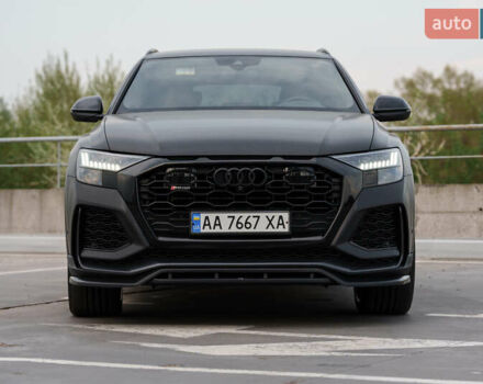 Червоний Ауді RS Q8, об'ємом двигуна 4 л та пробігом 79 тис. км за 99000 $, фото 4 на Automoto.ua