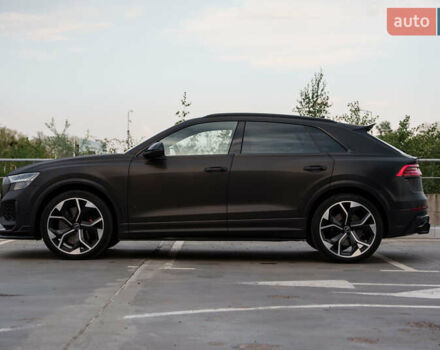 Червоний Ауді RS Q8, об'ємом двигуна 4 л та пробігом 79 тис. км за 99000 $, фото 5 на Automoto.ua