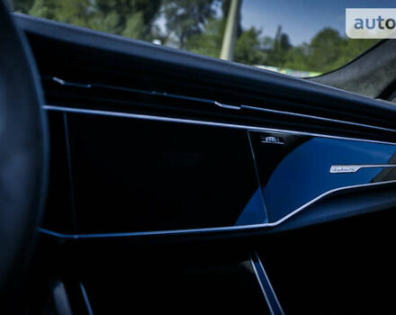 Ауді RS Q8, об'ємом двигуна 4 л та пробігом 9 тис. км за 137000 $, фото 30 на Automoto.ua