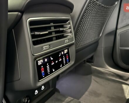 Ауди RS Q8, объемом двигателя 4 л и пробегом 0 тыс. км за 158858 $, фото 17 на Automoto.ua