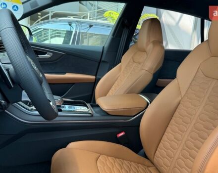 Ауді RS Q8, об'ємом двигуна 4 л та пробігом 0 тис. км за 171138 $, фото 4 на Automoto.ua