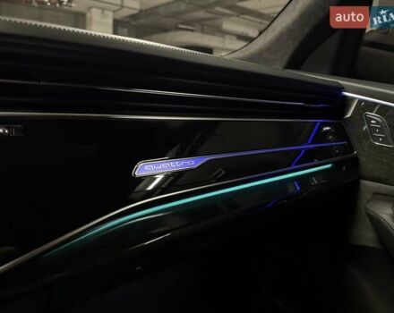 Сірий Ауді RS Q8, об'ємом двигуна 4 л та пробігом 67 тис. км за 91500 $, фото 70 на Automoto.ua