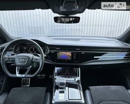 Сірий Ауді RS Q8, об'ємом двигуна 4 л та пробігом 94 тис. км за 94900 $, фото 32 на Automoto.ua