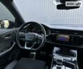 Сірий Ауді RS Q8, об'ємом двигуна 4 л та пробігом 94 тис. км за 94900 $, фото 33 на Automoto.ua