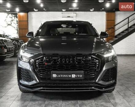 Серый Ауди RS Q8, объемом двигателя 4 л и пробегом 94 тыс. км за 88900 $, фото 79 на Automoto.ua