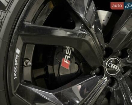 Сірий Ауді RS Q8, об'ємом двигуна 4 л та пробігом 67 тис. км за 91500 $, фото 19 на Automoto.ua
