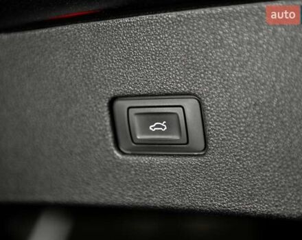 Серый Ауди RS Q8, объемом двигателя 4 л и пробегом 94 тыс. км за 89000 $, фото 63 на Automoto.ua