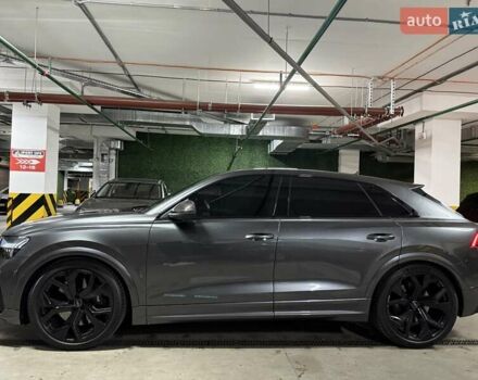 Сірий Ауді RS Q8, об'ємом двигуна 4 л та пробігом 67 тис. км за 91500 $, фото 7 на Automoto.ua