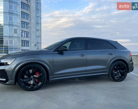 Сірий Ауді RS Q8, об'ємом двигуна 4 л та пробігом 94 тис. км за 84900 $, фото 3 на Automoto.ua