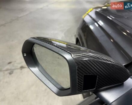 Сірий Ауді RS Q8, об'ємом двигуна 4 л та пробігом 67 тис. км за 91500 $, фото 26 на Automoto.ua