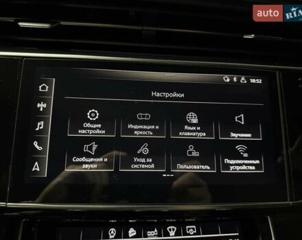 Сірий Ауді RS Q8, об'ємом двигуна 4 л та пробігом 67 тис. км за 91500 $, фото 59 на Automoto.ua
