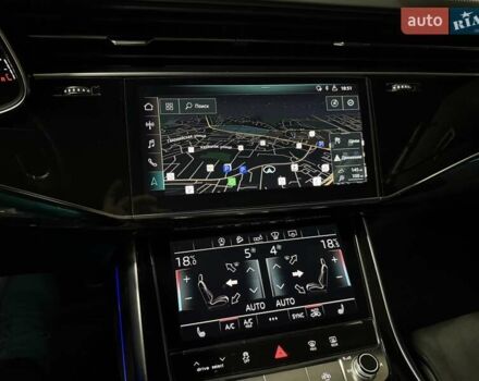 Сірий Ауді RS Q8, об'ємом двигуна 4 л та пробігом 67 тис. км за 91500 $, фото 53 на Automoto.ua