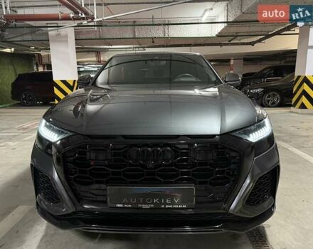 Сірий Ауді RS Q8, об'ємом двигуна 4 л та пробігом 67 тис. км за 91500 $, фото 4 на Automoto.ua