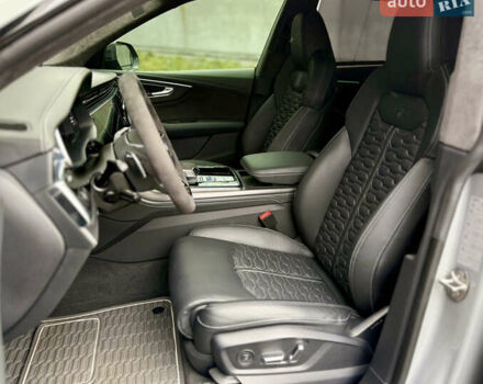 Серый Ауди RS Q8, объемом двигателя 4 л и пробегом 5 тыс. км за 135000 $, фото 19 на Automoto.ua