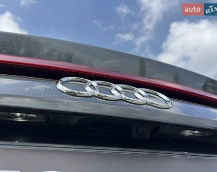 Серый Ауди RS Q8, объемом двигателя 4 л и пробегом 86 тыс. км за 89999 $, фото 55 на Automoto.ua
