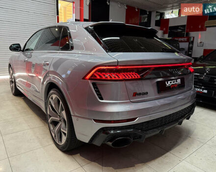 Сірий Ауді RS Q8, об'ємом двигуна 4 л та пробігом 95 тис. км за 88000 $, фото 11 на Automoto.ua