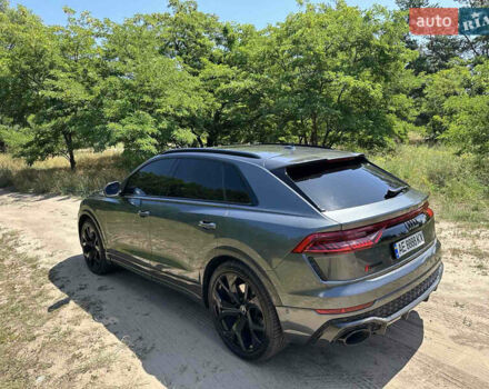 Серый Ауди RS Q8, объемом двигателя 4 л и пробегом 37 тыс. км за 120000 $, фото 5 на Automoto.ua