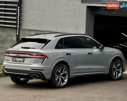 Серый Ауди RS Q8, объемом двигателя 4 л и пробегом 5 тыс. км за 135000 $, фото 7 на Automoto.ua