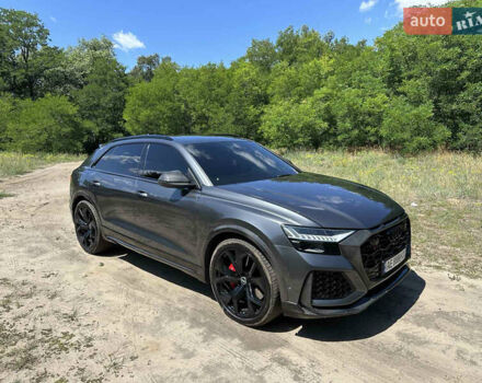 Серый Ауди RS Q8, объемом двигателя 4 л и пробегом 37 тыс. км за 120000 $, фото 3 на Automoto.ua