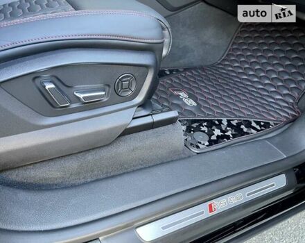 Сірий Ауді RS Q8, об'ємом двигуна 4 л та пробігом 53 тис. км за 135000 $, фото 14 на Automoto.ua